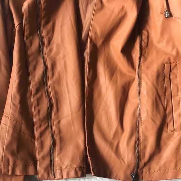 LIRA jacket from Pacsun - Picture 5 of 5